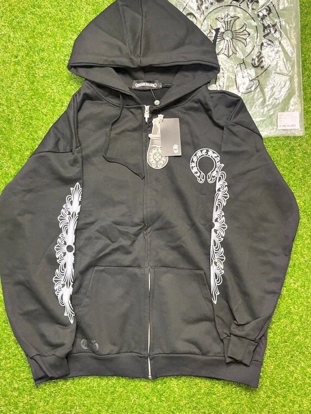 Gothic Floral Sleeve Print Full Zip Hoodie Black (L fits XL) 🖤
